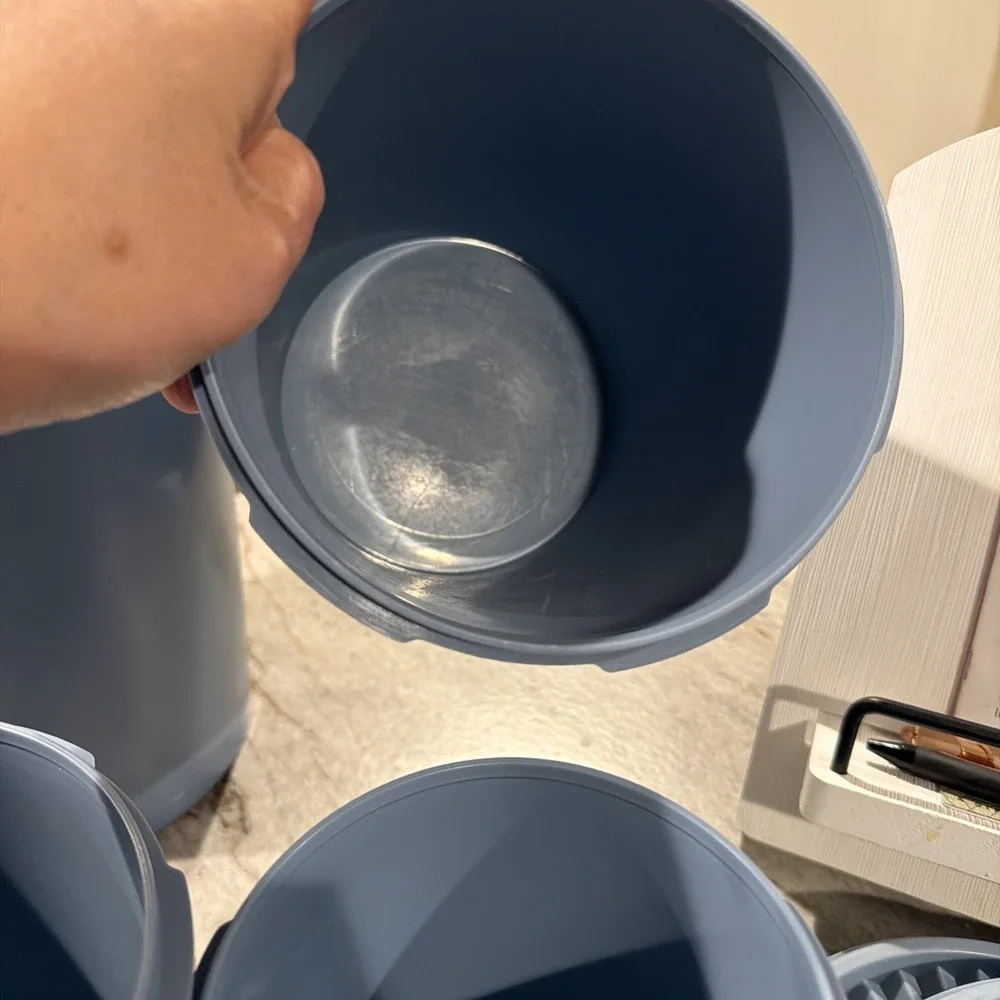Set Of 4 Vtg‎ Tupperware Servalier Country Blue Canisters With Seals